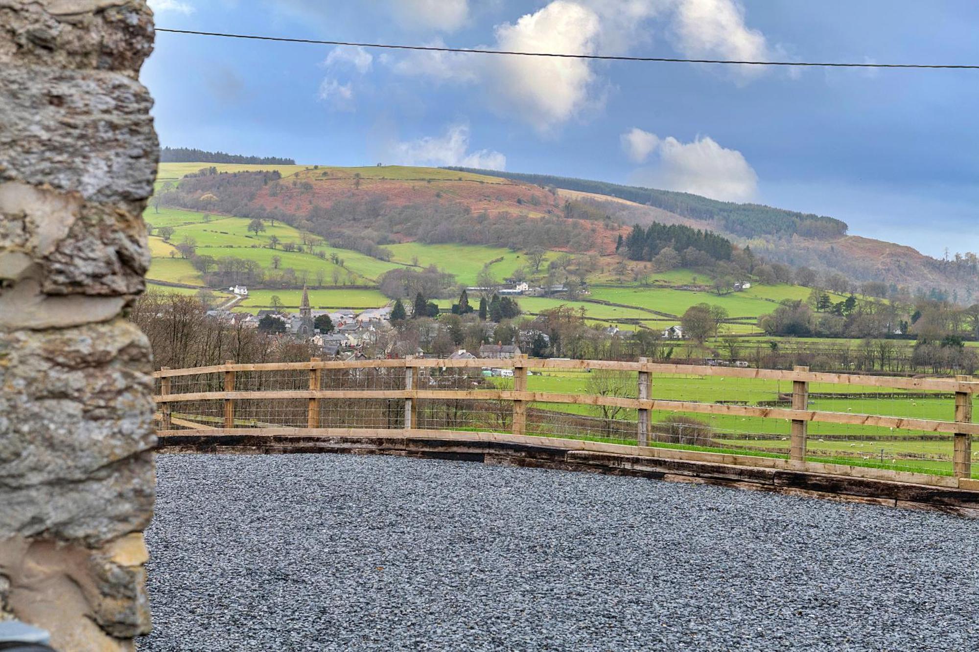 Finest Retreats - Moelis Granary - Luxury Cottage With Hot Tub Llandrillo Экстерьер фото